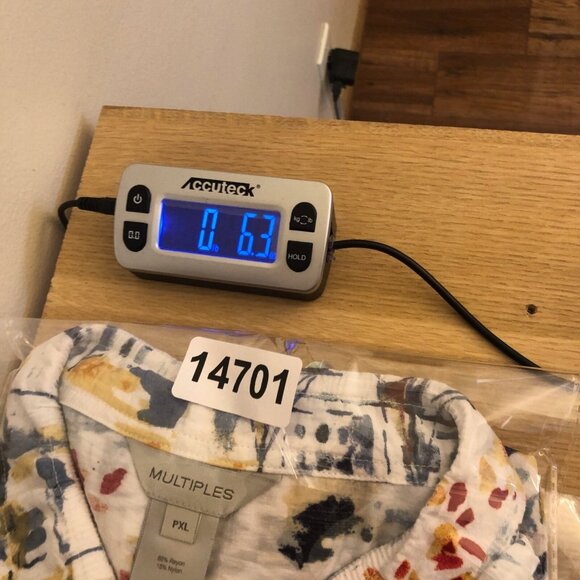 Multiples Shirt Womens Extra Large Petite Watercolor Boats Resort Wired Collar - Picture 9 of 9